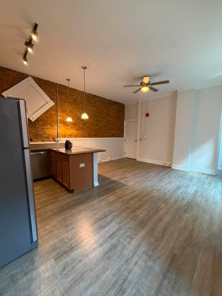 Downtown Cincinnati Condo Interior — Eider White - photo 4