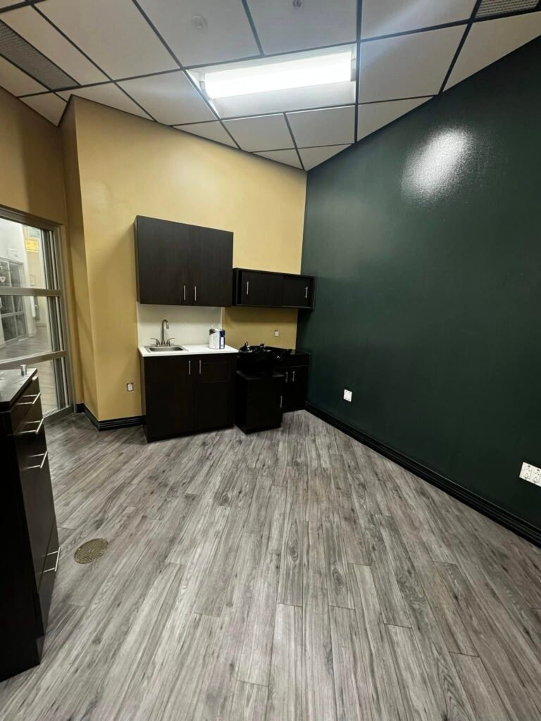 Hair Salon Interior — Forest-Green Accent - photo 4