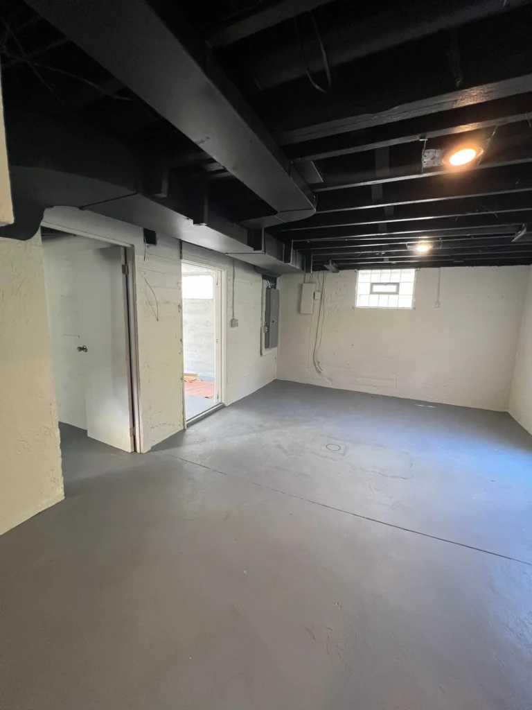 Industrial-Style Basement — Black Ceiling & Sealed Floor - photo 3
