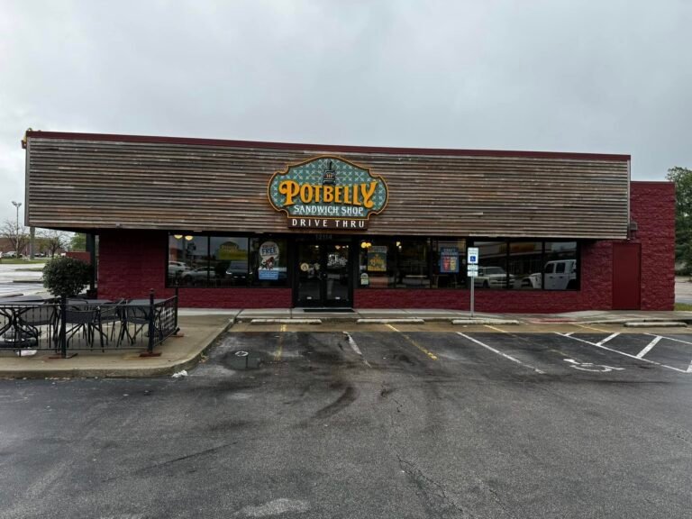 Potbelly Commercial Exterior Repaint & Wood Staining - photo 4