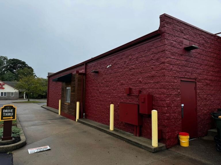 Potbelly Commercial Exterior Repaint & Wood Staining - photo 5