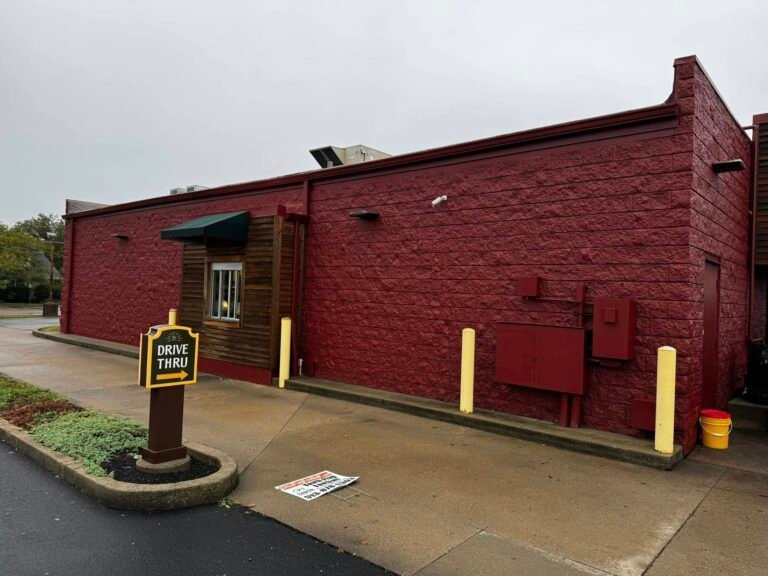 Potbelly Commercial Exterior Repaint & Wood Staining - photo 6