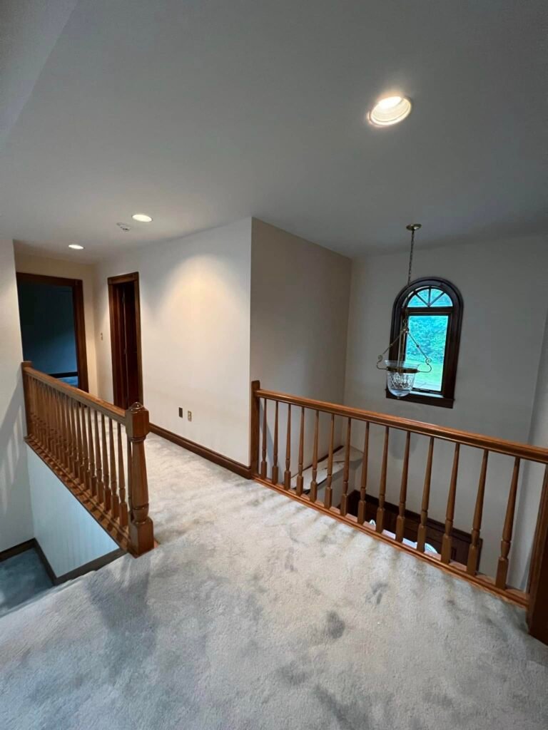 Bright Two-Story Interior — Skylit Open Plan - photo 4