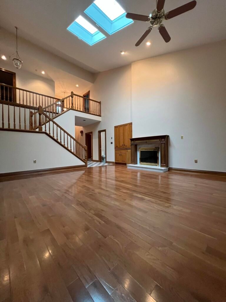 Bright Two-Story Interior — Skylit Open Plan - photo 6
